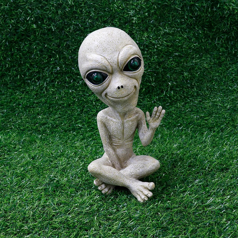 Alien Sculptures Outdoor Garden Alien Statue Alien Resin Sculptures Garden Ornament Indoor and Outdoor Decoration