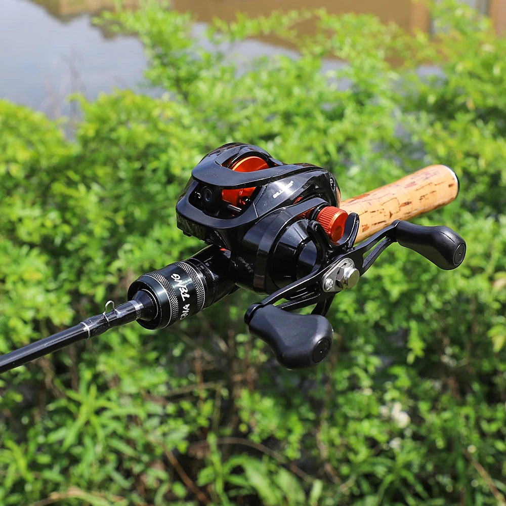 Baitcasting Reel 6.3:1 8KG Max Drag Fishing Reel for Bass in Ocean Environment Casting Reel Spinning Reel Fishing Accessories